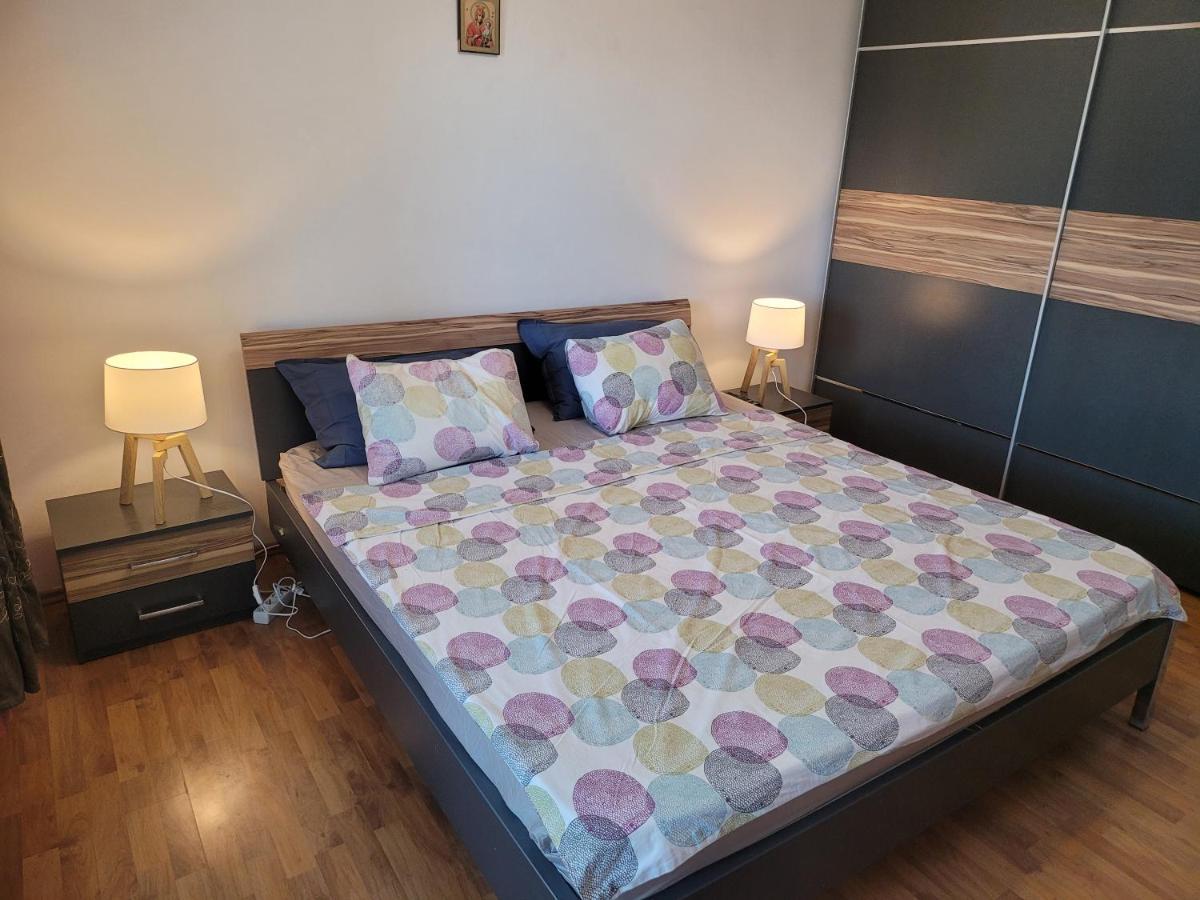 Quiet, Relaxing, Family Friendly Apartment Букурещ Екстериор снимка