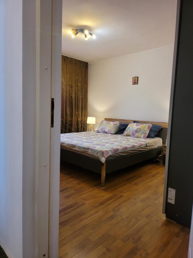 Quiet, Relaxing, Family Friendly Apartment Букурещ Екстериор снимка