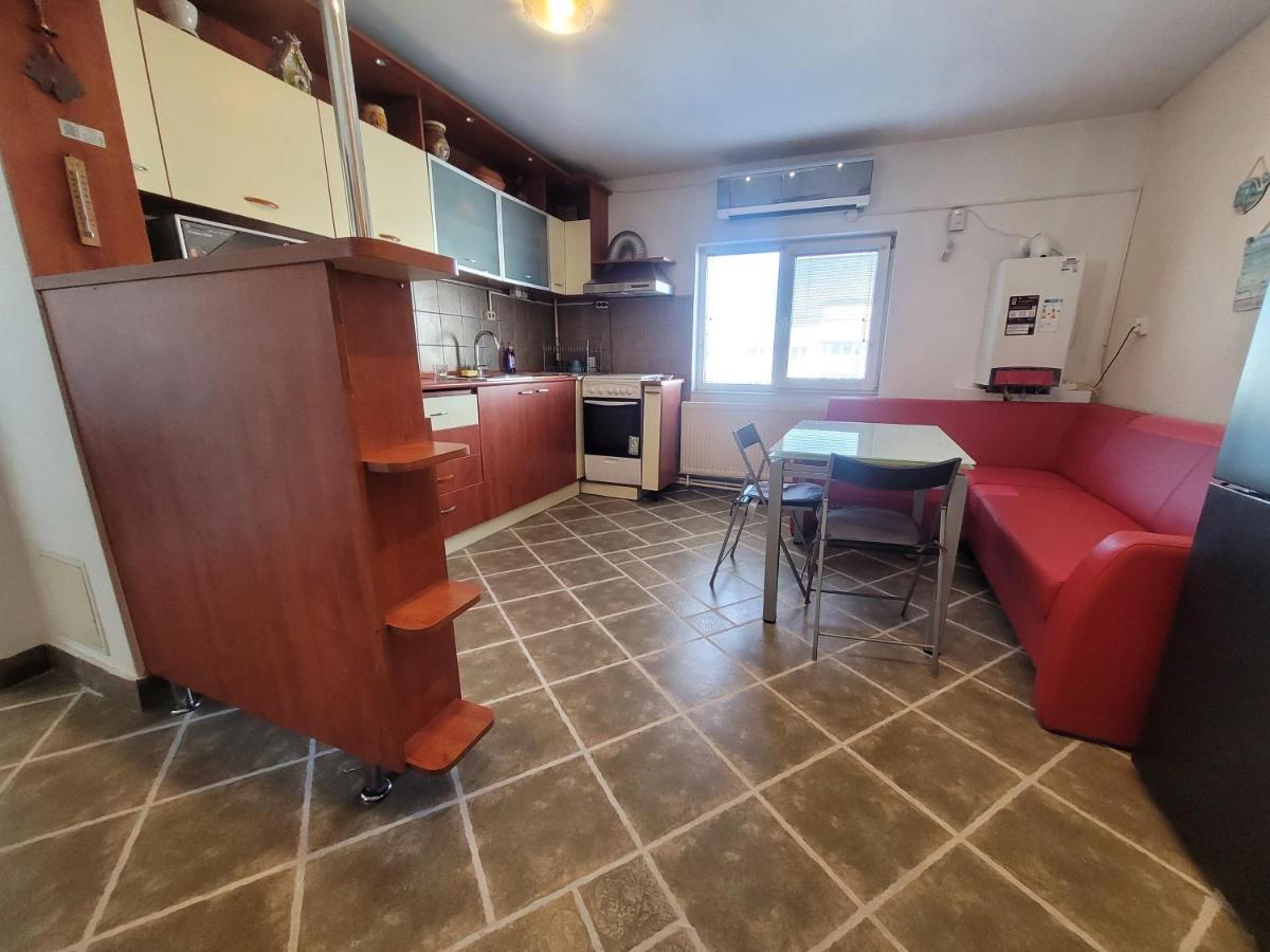 Quiet, Relaxing, Family Friendly Apartment Букурещ Екстериор снимка