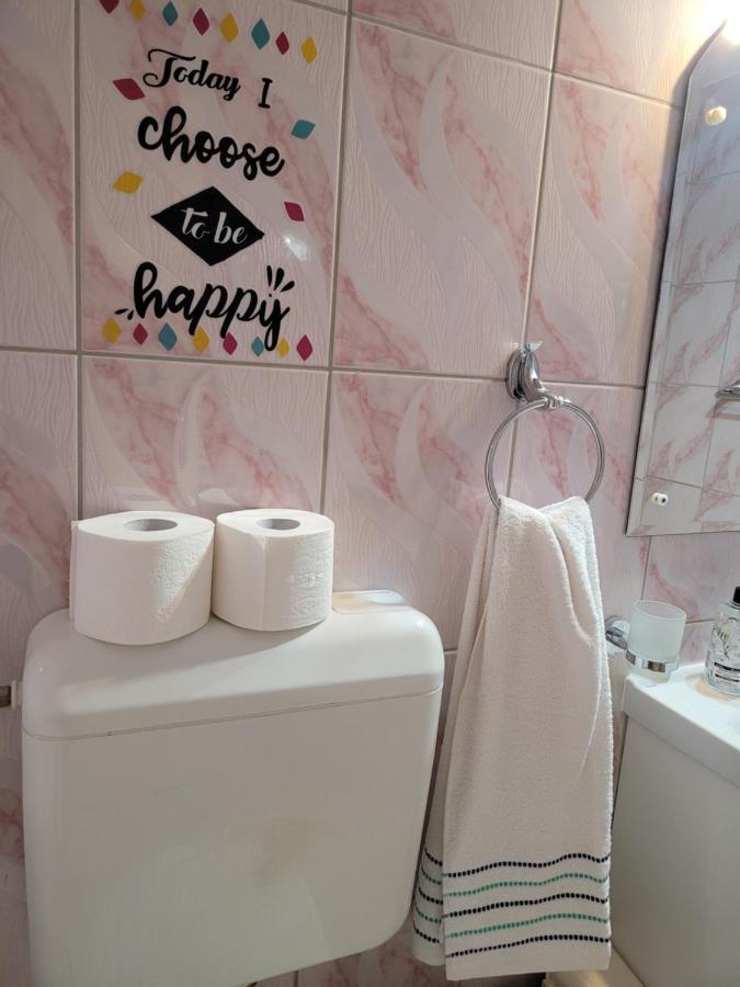 Quiet, Relaxing, Family Friendly Apartment Букурещ Екстериор снимка